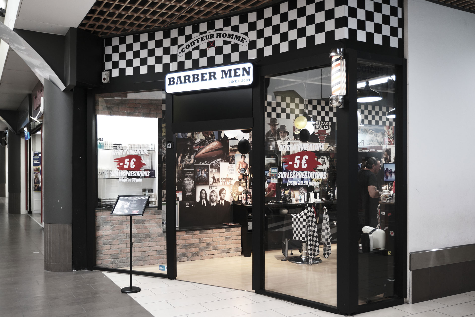 Devanture Barber Men Sète dans le centre cmmercial Auchan Sète